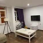 Leyla Hotel *