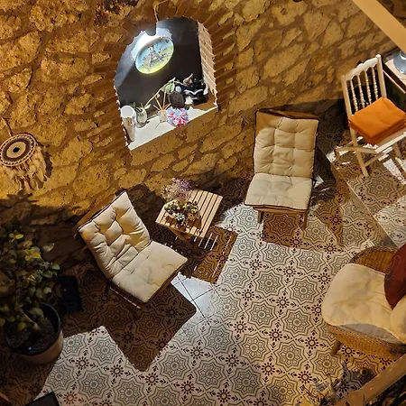 Leyla אלאקאטי